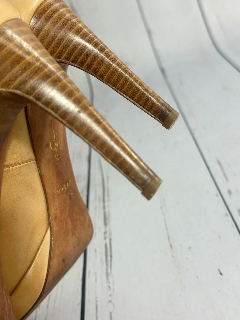 Cole Haan Chelsea pumps featuring a stacked heel and tan leather women’s size 9B